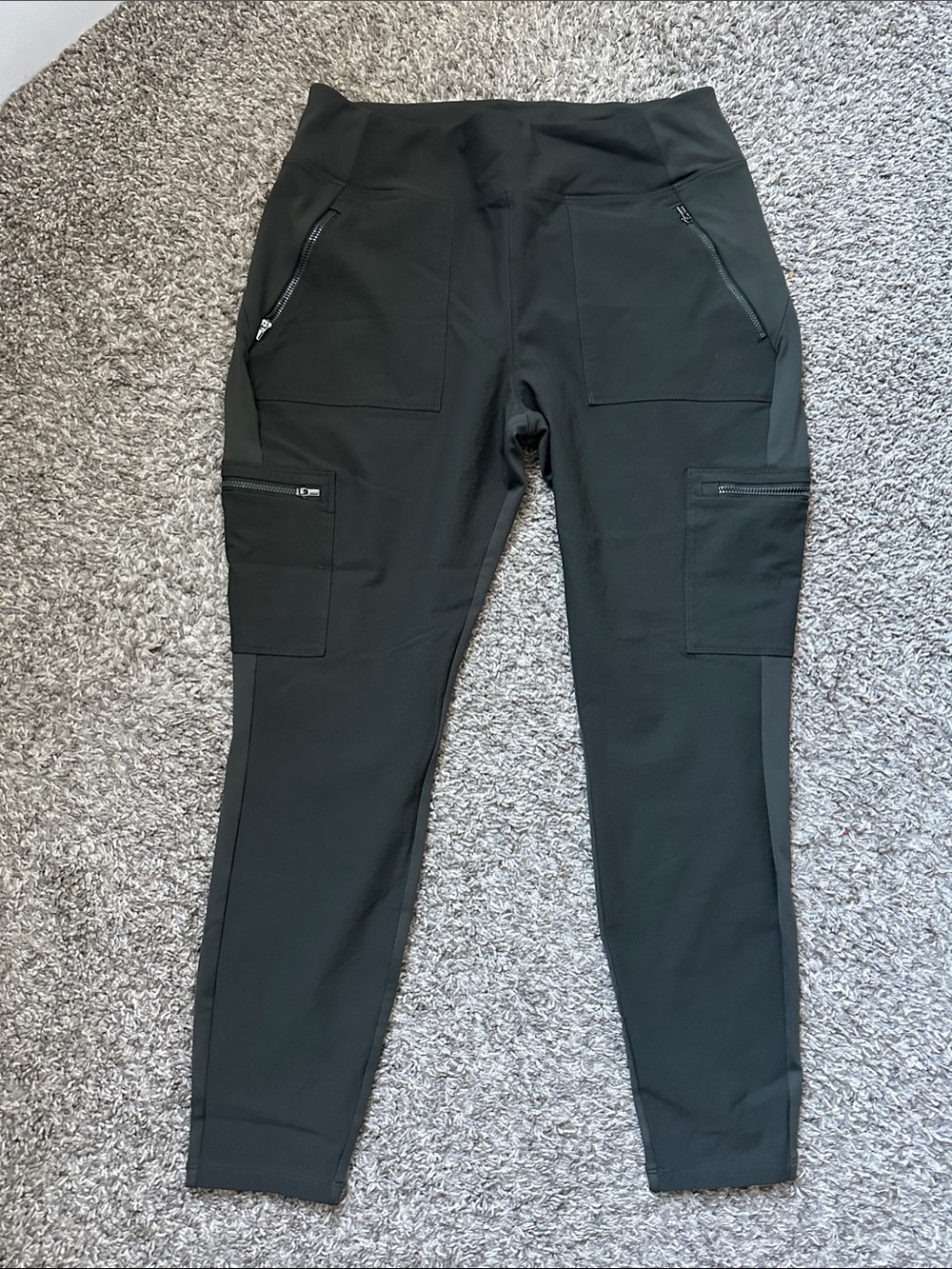 Athleta Hybrid Cargo Leggings